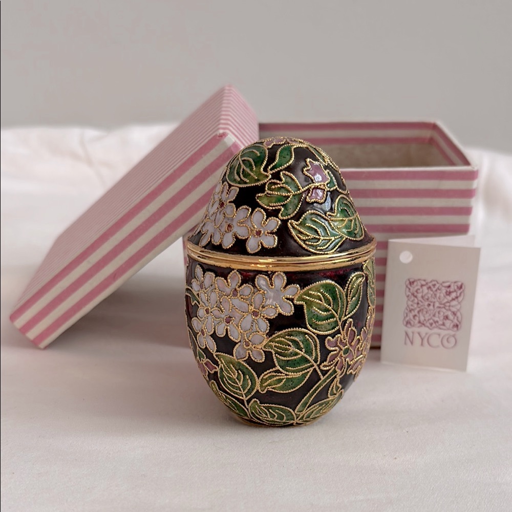 New in box NYCO enameled egg trinket box with lid